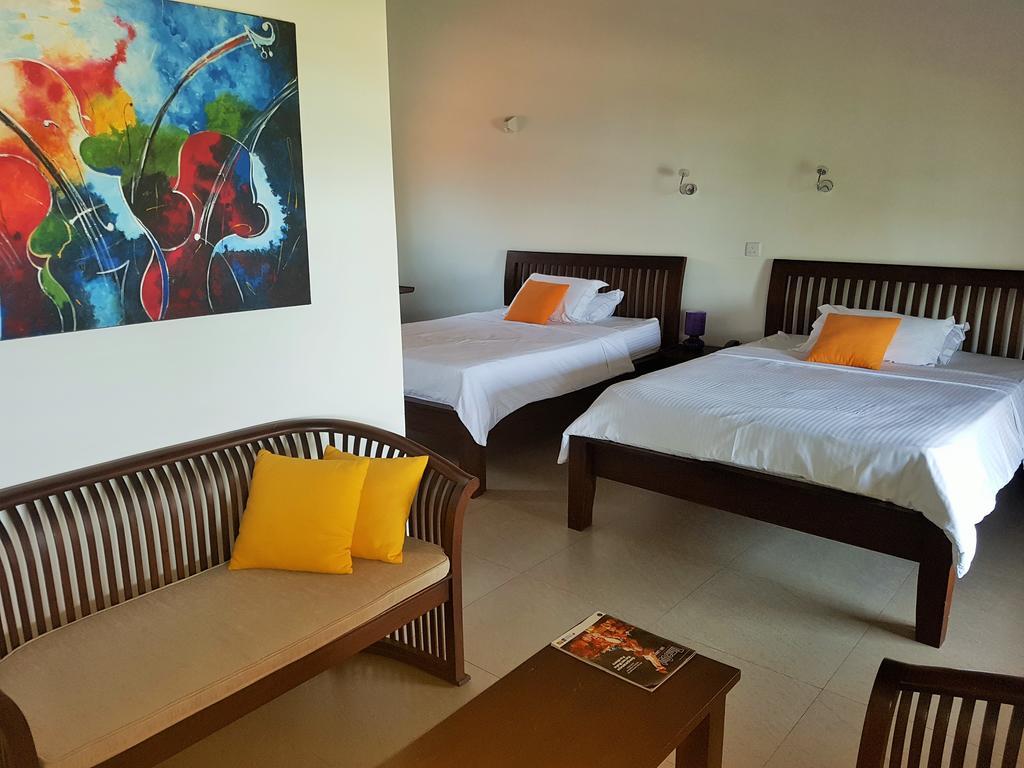 Imagine Villa Hotel Mirissa Bagian luar foto
