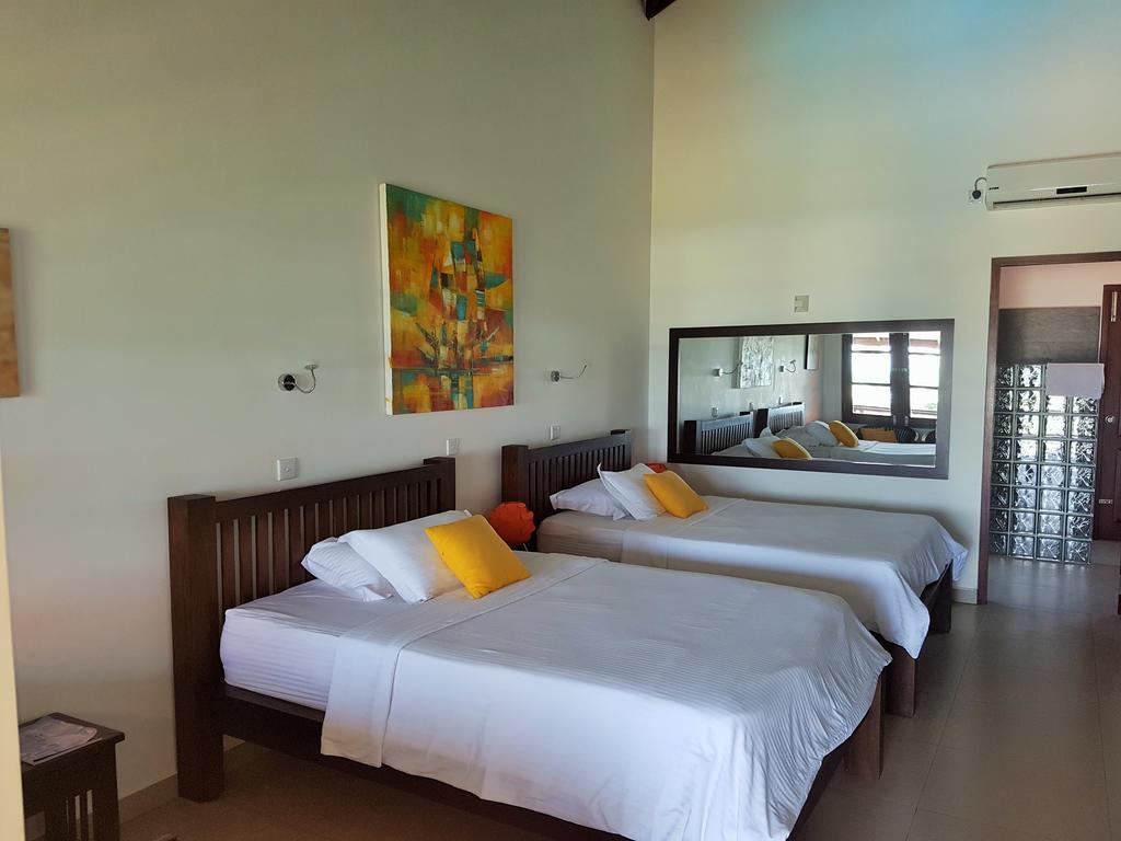 Imagine Villa Hotel Mirissa Bagian luar foto